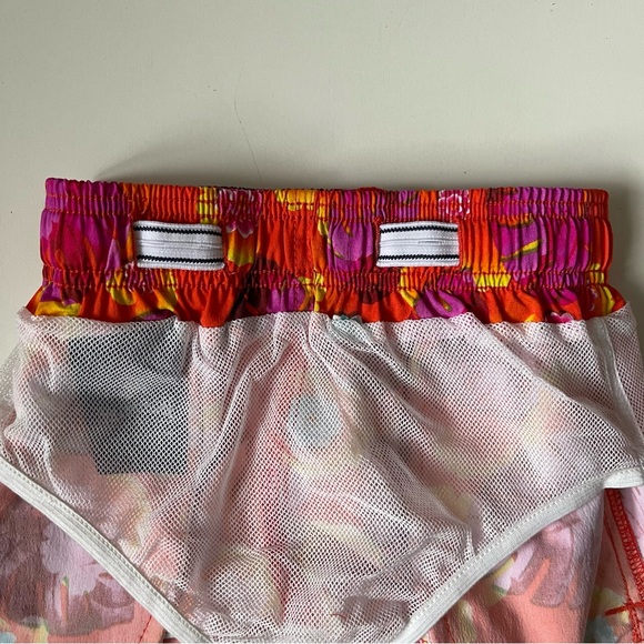 Vilebrequin Boys Orange Floral Swim Shorts - 2Y - Picture 7 of 15